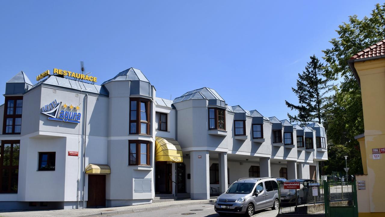 Hotel Laguna Ческе-Будеёвице Экстерьер фото